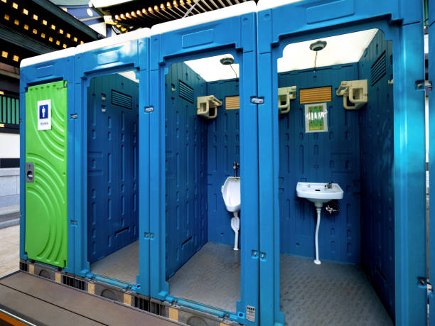 Best Portable restroom trailer rental  in Preston, TX